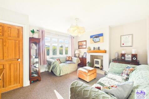 CAM04098G0-PR0173-STILL005.jpg