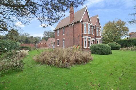 Lincoln, LN4 - property photo