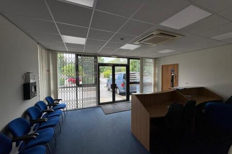 Office to rent Image 10