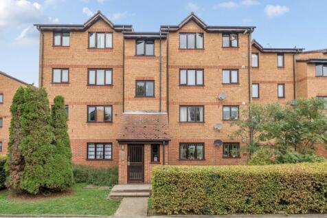 London, SE8 - property photo