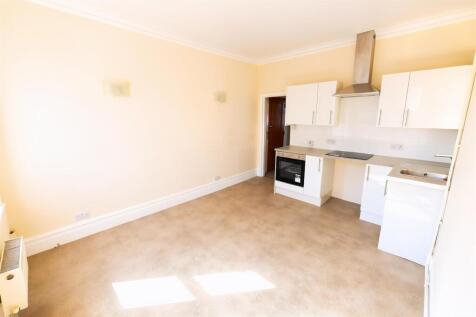 Lounge/Kitchen