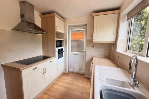 Chestnut Road, Farnborough photo 3
