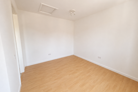 Azelin Court, Swindon photo 5