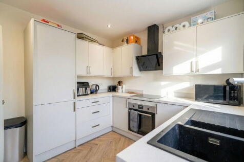 2 bed, 1 bath Semi-Detached in Birmingham - Photo 3