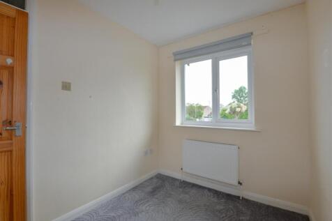 Bedroom2 2.jpg