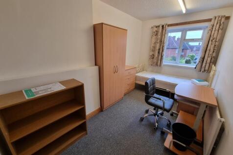 15 Maple Road, Leamington Spa photo 5
