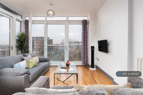 Spacious Lounge