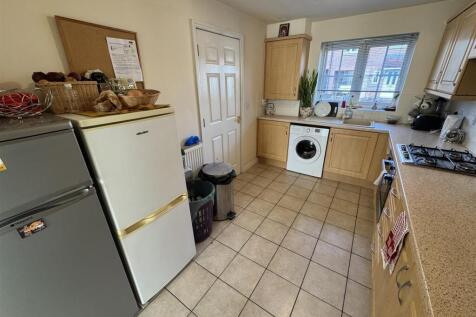 30 Livingstone Drive, Spalding photo 5