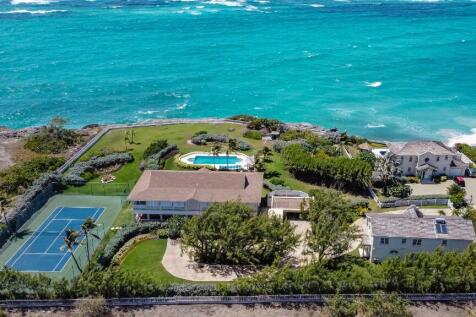 Aerial view to ocean