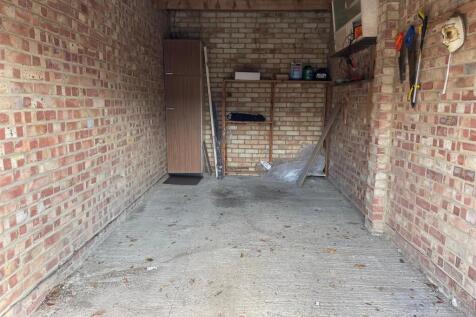 garage internal.jpg