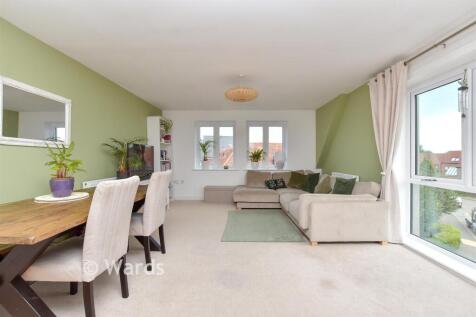 Kitchen/ Living Area