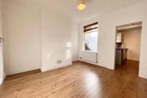 Duke Street, Arnold, NG5 photo 4