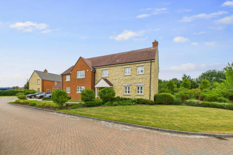 CAM04024G0-PR0028-STILL040