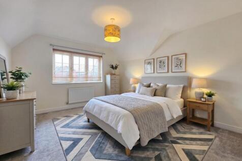 Over Ashberry, Altrincham photo 3