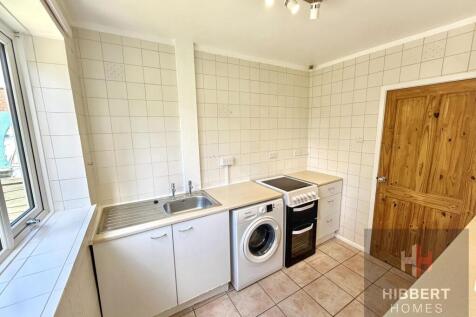 Wincanton Avenue, Manchester, M23 photo 4