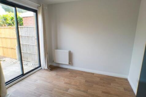 Mill Hill Road, Bingham, NG13 photo 5