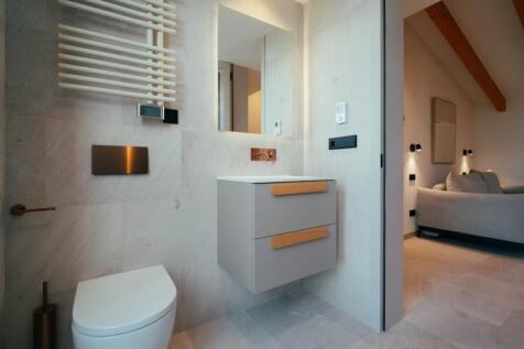 Bathroom (4)