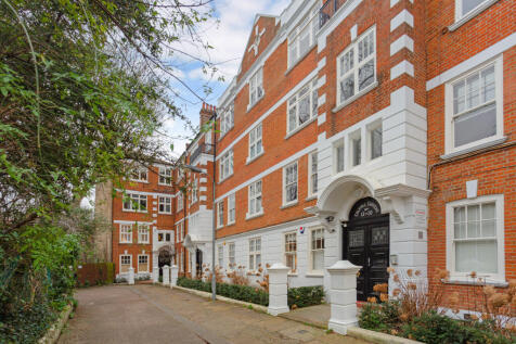 Fulham Palace Road18