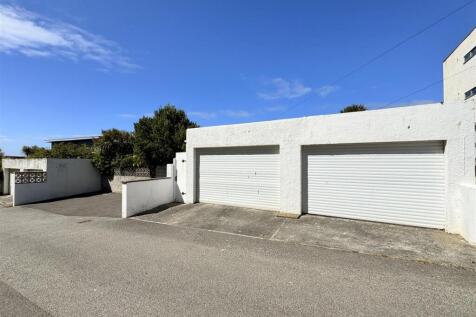 Double Garage