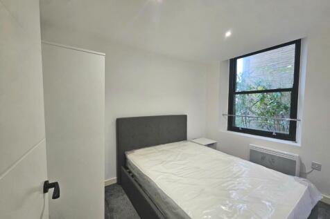 Eldon Place, Manningham, Bradford photo 3