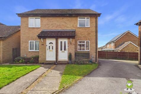 EweMove Estate Agents Basingstoke - Gloucester Dri