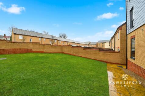 Jubilee Street, Sittingbourne - Communal garden