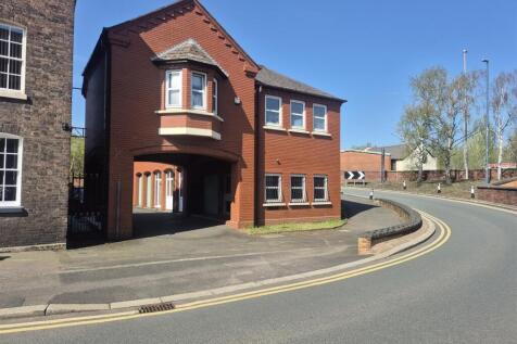 Lower High Street Stourbridge 1.jpg