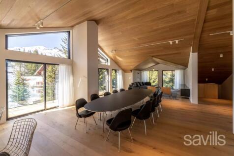 Dining area apartment mountain view Courchevel