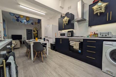 Harlaxton Drive, Nottingham photo 4