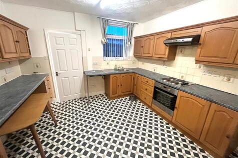 3 Bedroom House in NG6 8JA