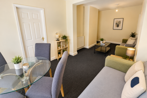 11 Southlea Avenue, Leamington Spa photo 4