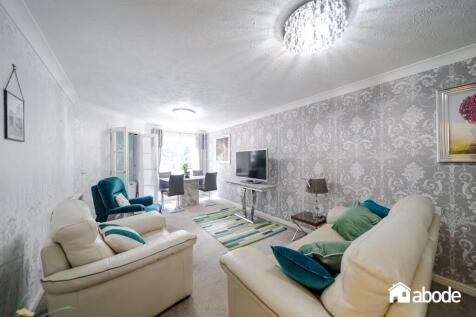 67 Hilary Court-8.jpg