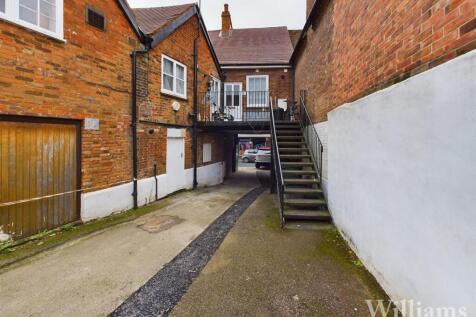 CAM02861G0-PR0296-STILL002.jpg