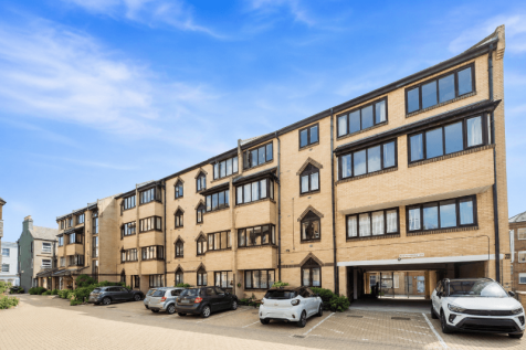 One Bedroom Retirement Flat For Sale