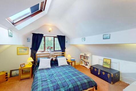 15-Breary-Lane-East-05212025_202443