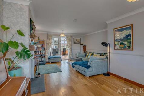 80 Reepham Road, Norwich, NR6 5LT (36).jpg
