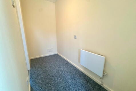 Thornford Drive, Westlea, Swindon, Wiltshire, SN5 7BH photo 3