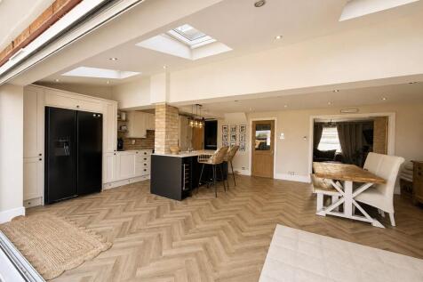 Kitchen/Family Room