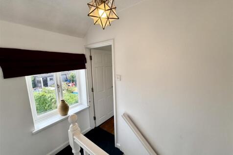 FIRST FLOOR STAIRS AND LANDING