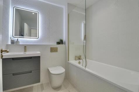 382A0160-382A0162.jpg