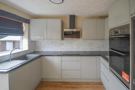 Stane Close, Bishops Stortford, CM23 photo 4
