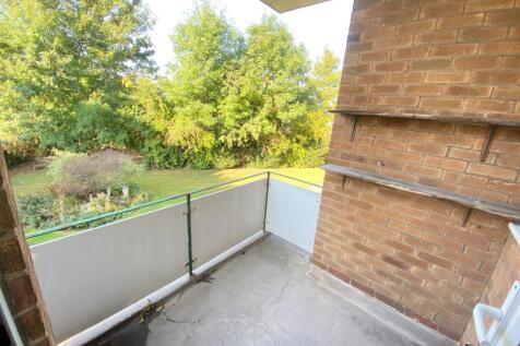 Willow Court, Stowe Avenue, West Bridgford, Nottingham photo 5