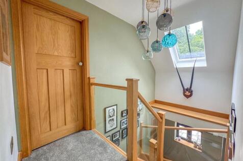 Oswald Hall Cottage - Image-8.jpg