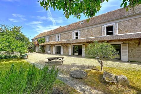 Property Image 1