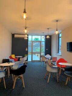 Office to rent Image 9