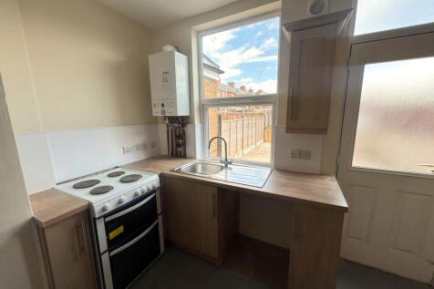 Milgate Street, Royston, Barnsley, S71 photo 5
