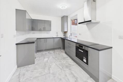 Kitchen/ Dining Room