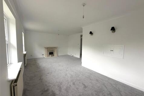 Sitting/Dining Room