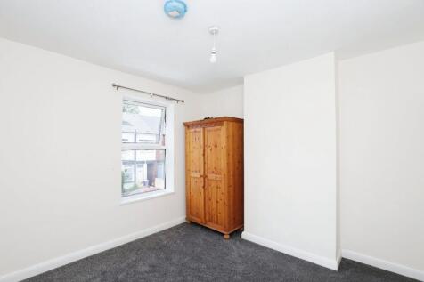 Valley Road, Sheffield, South Yorkshire, S8 photo 4