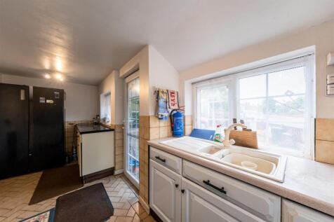 135 Runcorn Road-002.jpg